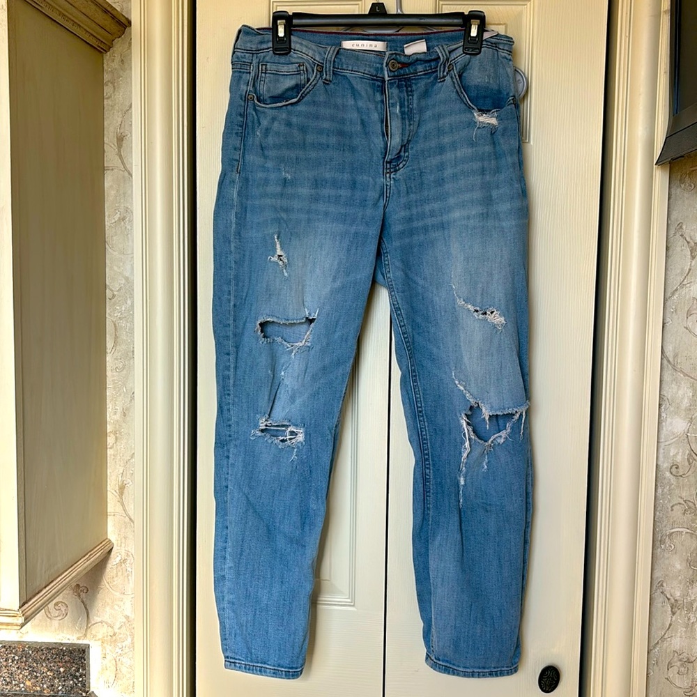“Frankie” low rise, girlfriend style jeans